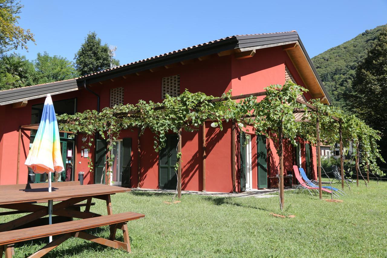 Casa Rossa Hostel Laveno-Mombello
